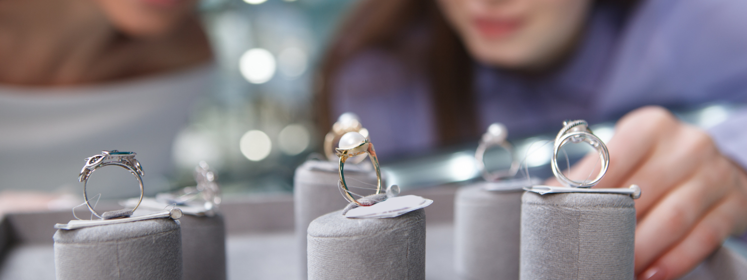 Navigating the Intricacies: Decoding Jewelry Pricing through Metal Dynamics