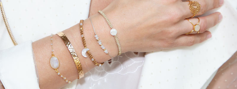 Bracelets – Stick to one arm - Adrisya