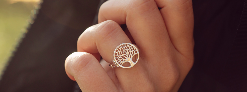 Rings-Less is more - Adrisya