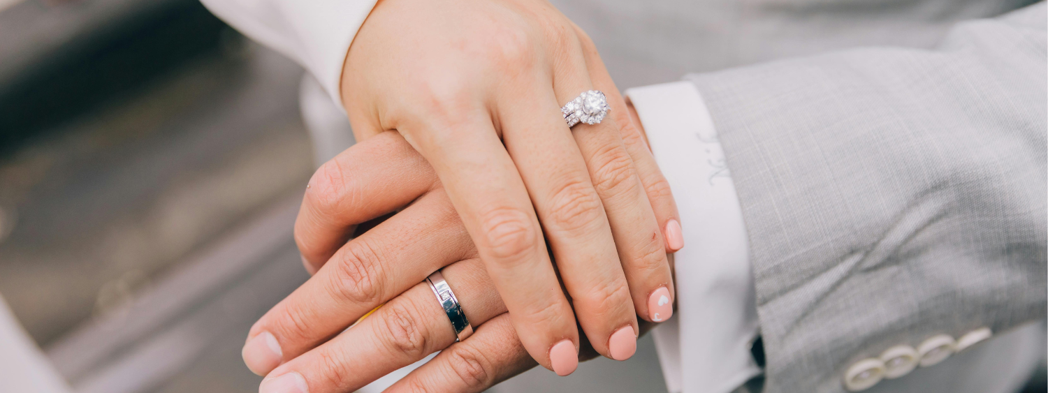 2026 luxury bridal forecast Dubai – emerald-cut price lock, hidden halo under girdle, 2 mm narrow band, European atelier style, neutral lighting