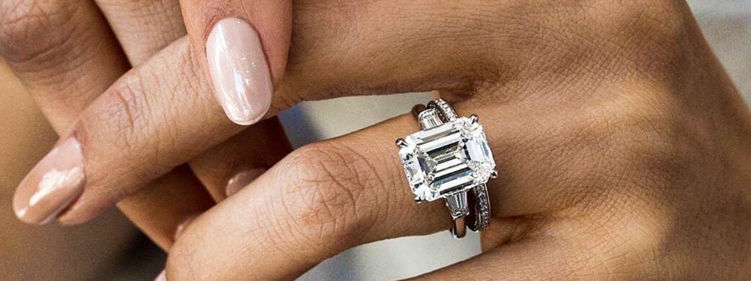 Jewellery metal corrosion test Dubai – platinum vs 18 k gold vs silver after 30-day 50 °C humidity chamber