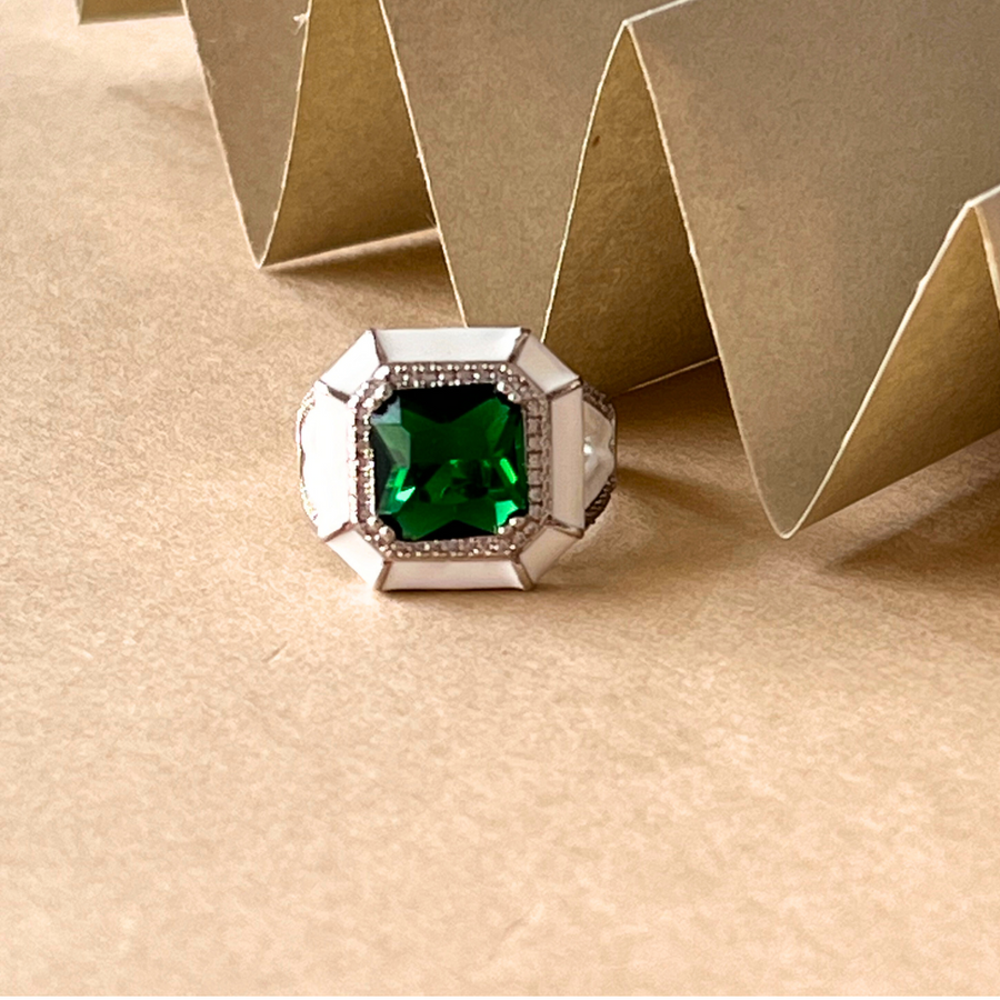 Chic Green Enamel Ring