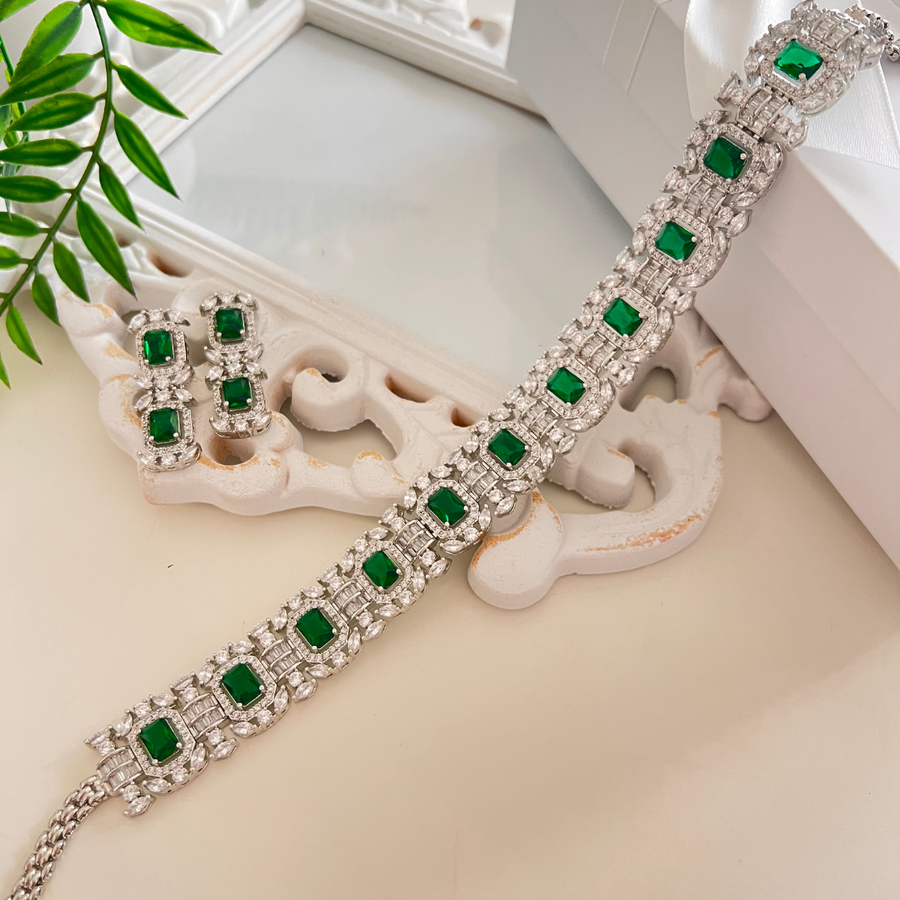 Radiant Green Choker Set