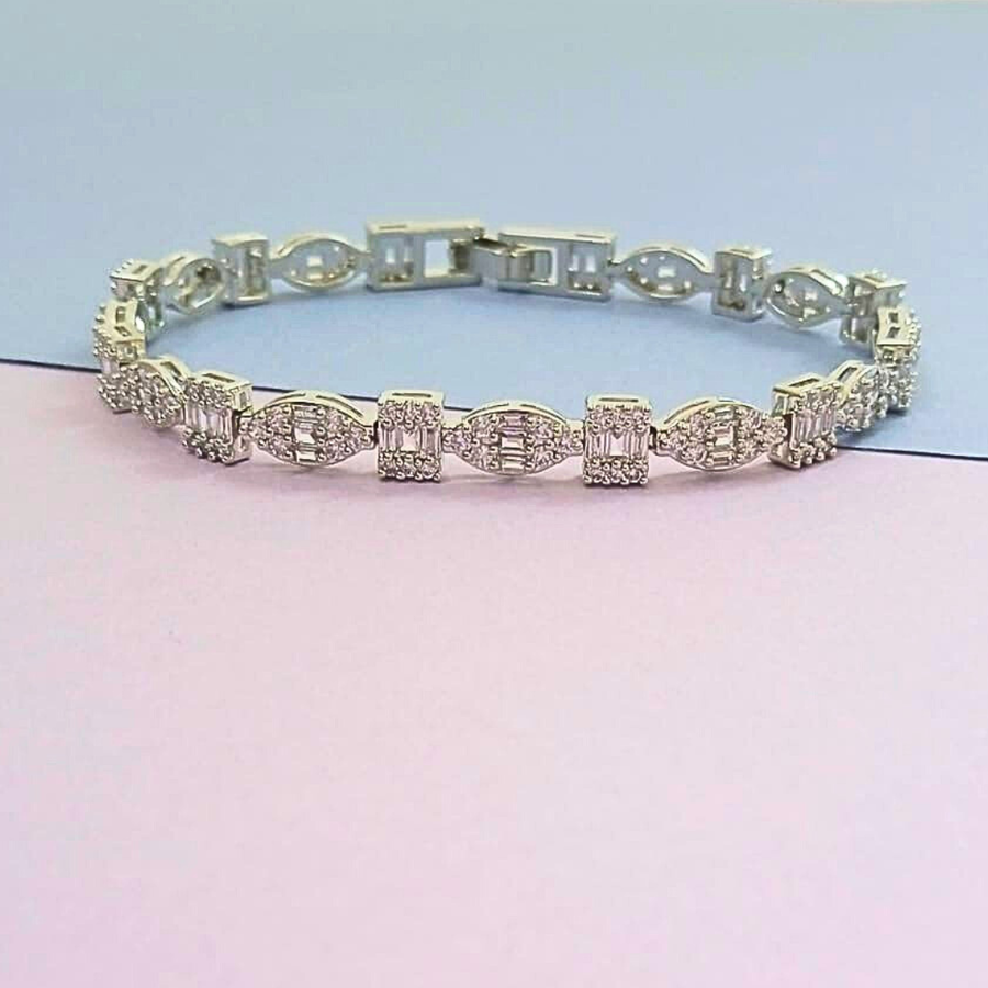 Radiant Illusion Bracelet