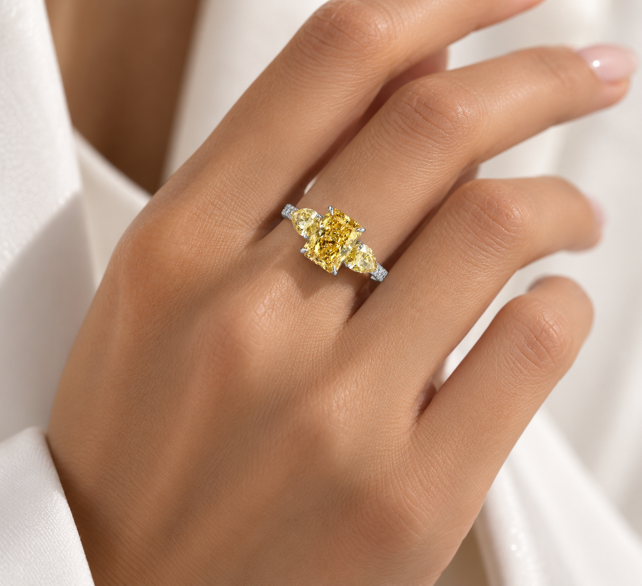 Sun Nova Ring