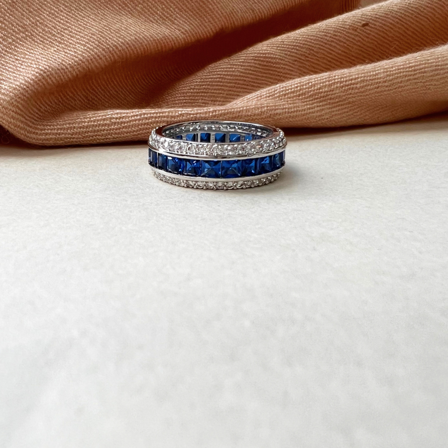 Classic Diamond Looking Band - Adrisya - Finger Ring